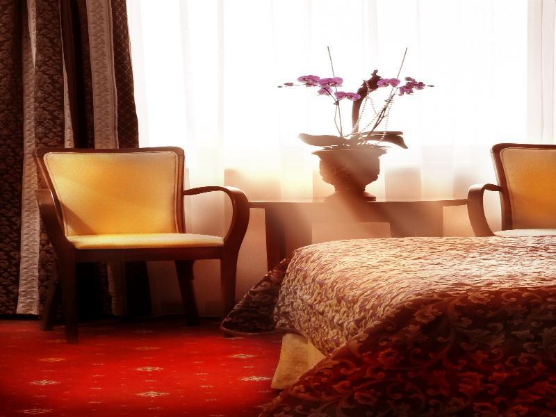 Hotel Sympozjum &